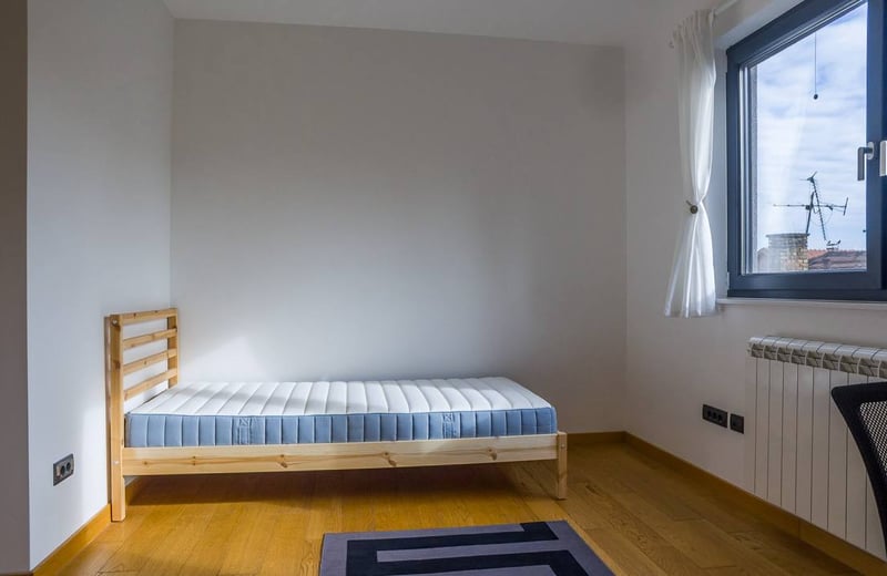 Langzeitmiete einer modernen 3-Zimmer-Wohnung, 72 m², Stadtteil Voždovac, Belgrad, Serbien